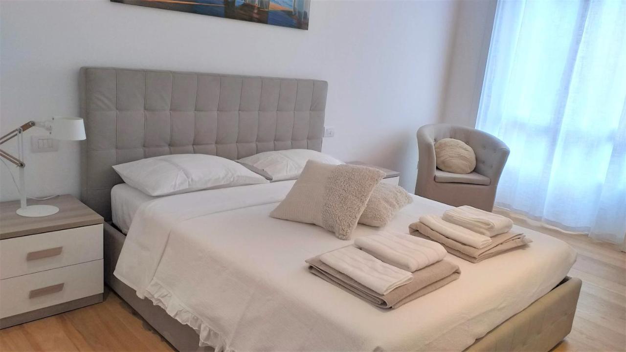 Meta Italy Da Enzo Apartment Milan Luaran gambar